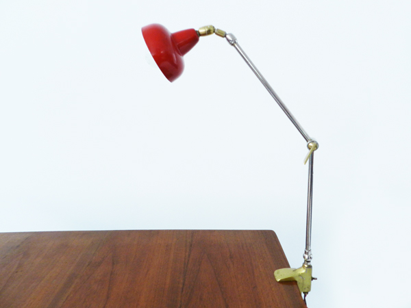 Adjustable desk lamp