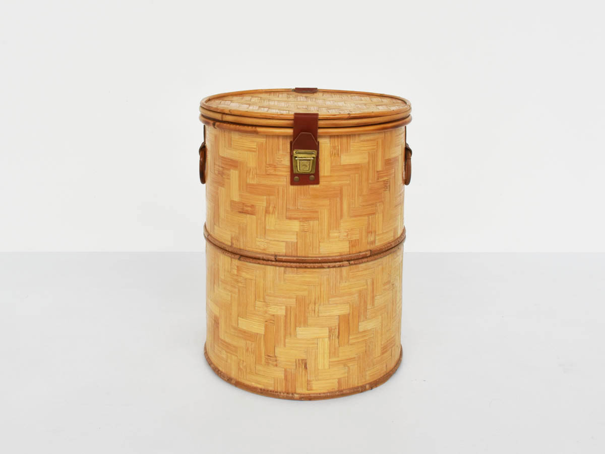 Rattan basket with leather details