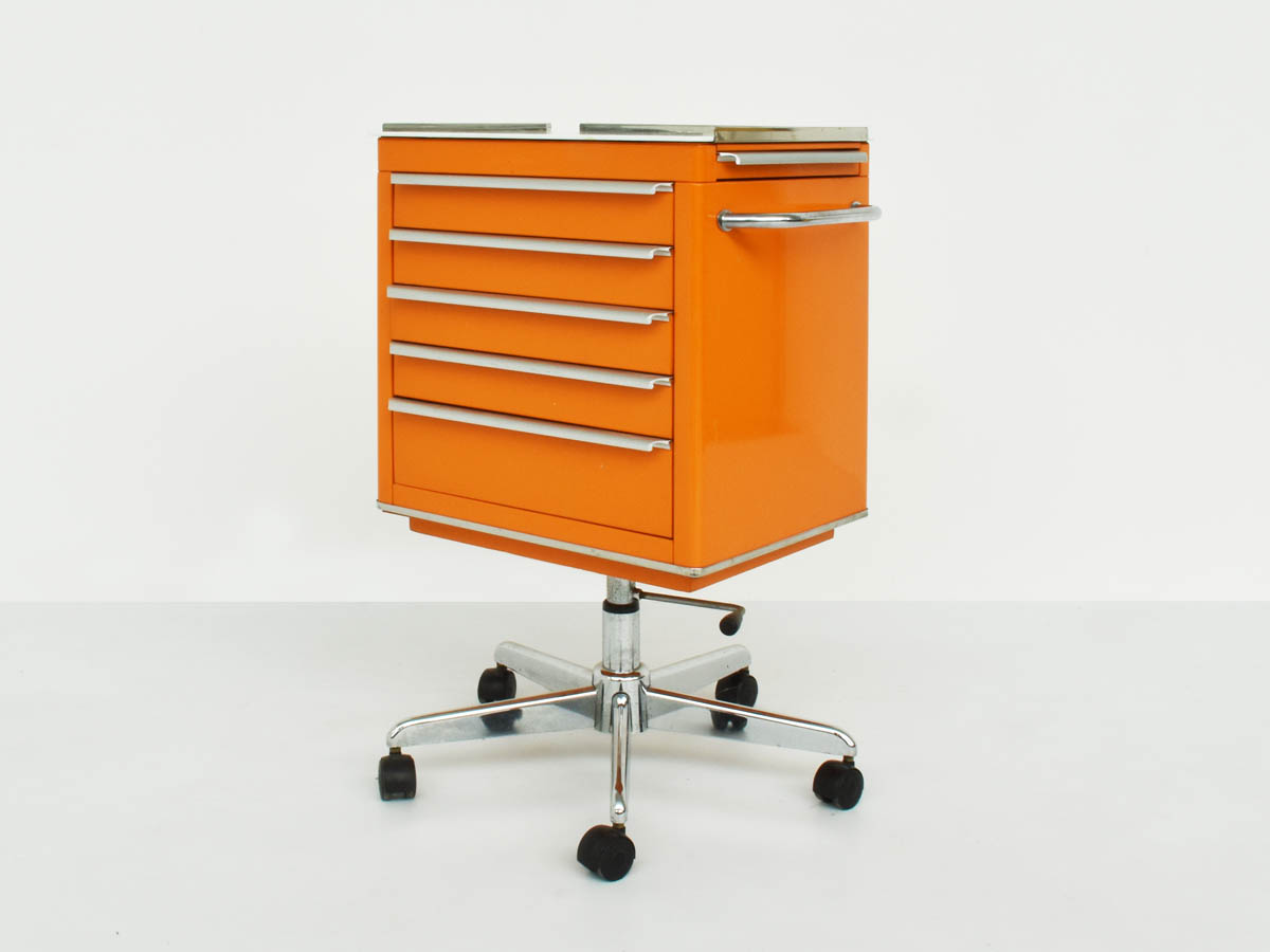 Multifunctional storage cabinet, sliding and adjustable