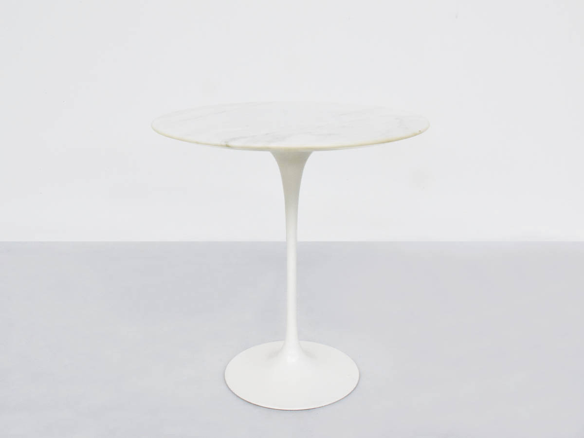 Side Table mod. Tulip in Statuario marble