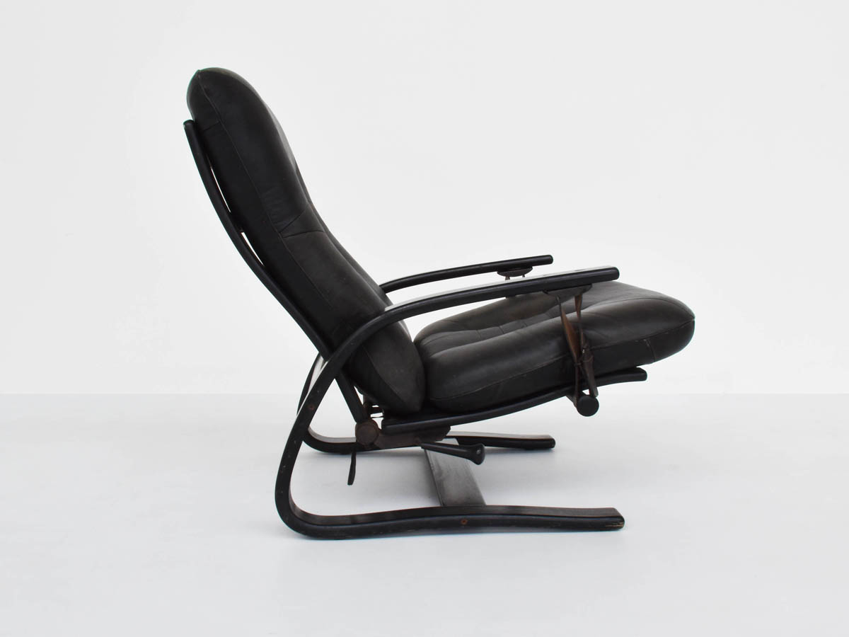 Extremely comfortable adjustable armchair mod. Phanter